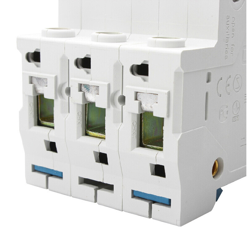 Chint (CHNT) air switch circuit breaker household air switch DZ47-60-3P-C32 main switch short circuit protector small air switch circuit breaker