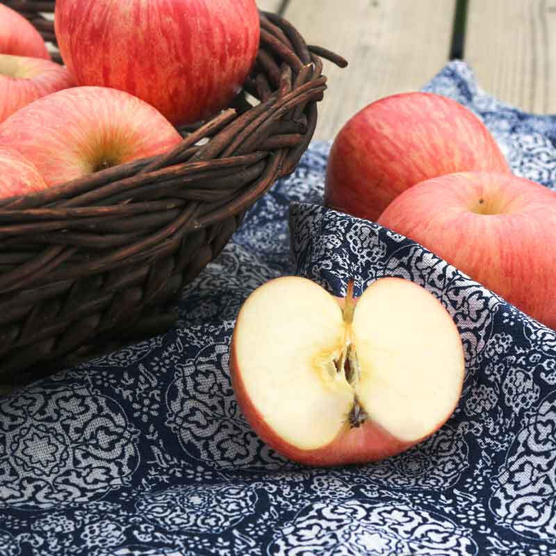 Jingxiansheng Yantai Red Fuji Apple, net weight 8 pounds, single fruit starting from 230g, fruit gift box