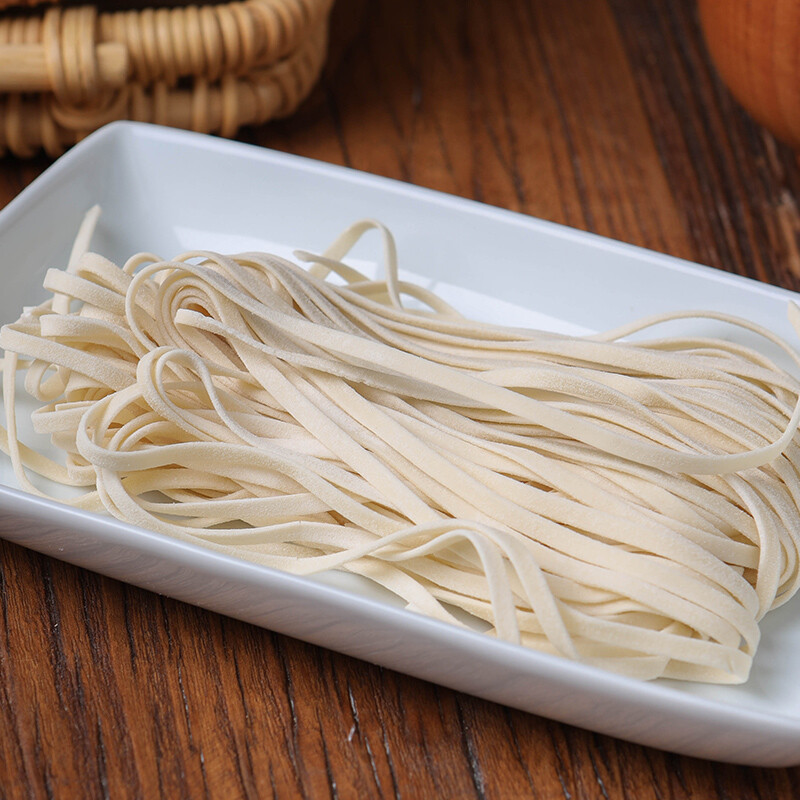 Xinliang household wheat flour, medium-gluten flour 10 pounds, wheat flour for noodles, buns, steamed buns and dumplings