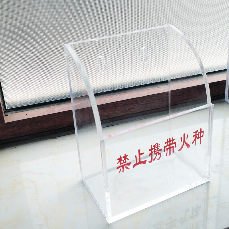 Applicable tinder storage box can be customized. Transparent tinder collection box storage box workshop lighter and mobile phone cabinet. Tinder box can be customized according to needs.