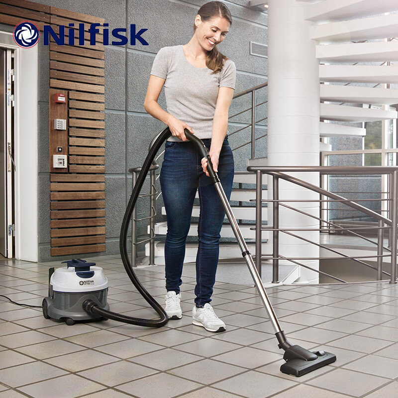 NILFISK VP100 high-power bucket vacuum cleaner with large capacity and strong suction for offices, hotel rooms, shopping malls, restaurants, commercial and industrial use
