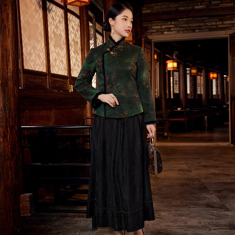 Xiyue 2025 winter new Chinese style women's Luo Xiangyun yarn quilted Chinese short Tang suit jacket top New Year red 2XL (weight 125~135)