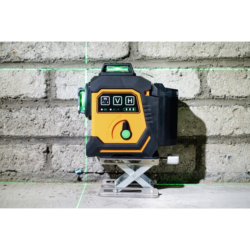 Laser Laser's new 12-line LS6667 laser level high-brightness 200 mW high-precision strong light infrared level new strong green light 80 mW 6667 dual battery + base
