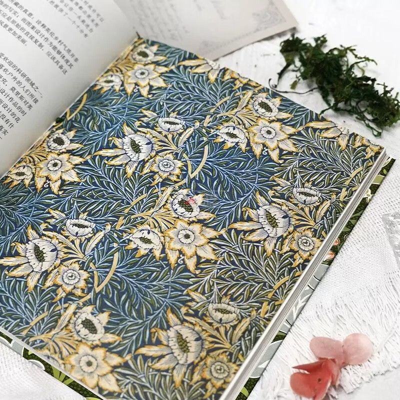 William Morris' Flowers British VA Museum William Morris Pattern Design Painting Collection Plant Copying Painting Album Art Book