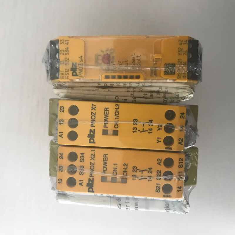 Safety relay PILZ PNOZ X2.1 24VAC/DC 2n/o