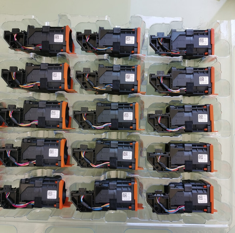 New Dell R640 server chassis standard high-performance fan KG52T RG2X2 C RG2X2 standard fan