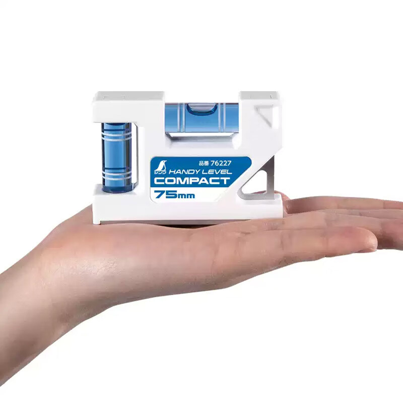 SHINWA friendly portable level for small magnetic/non-magnetic workplaces with high-precision ultra-thin three-tube measurement DIY 76228 level 75mm with magnet