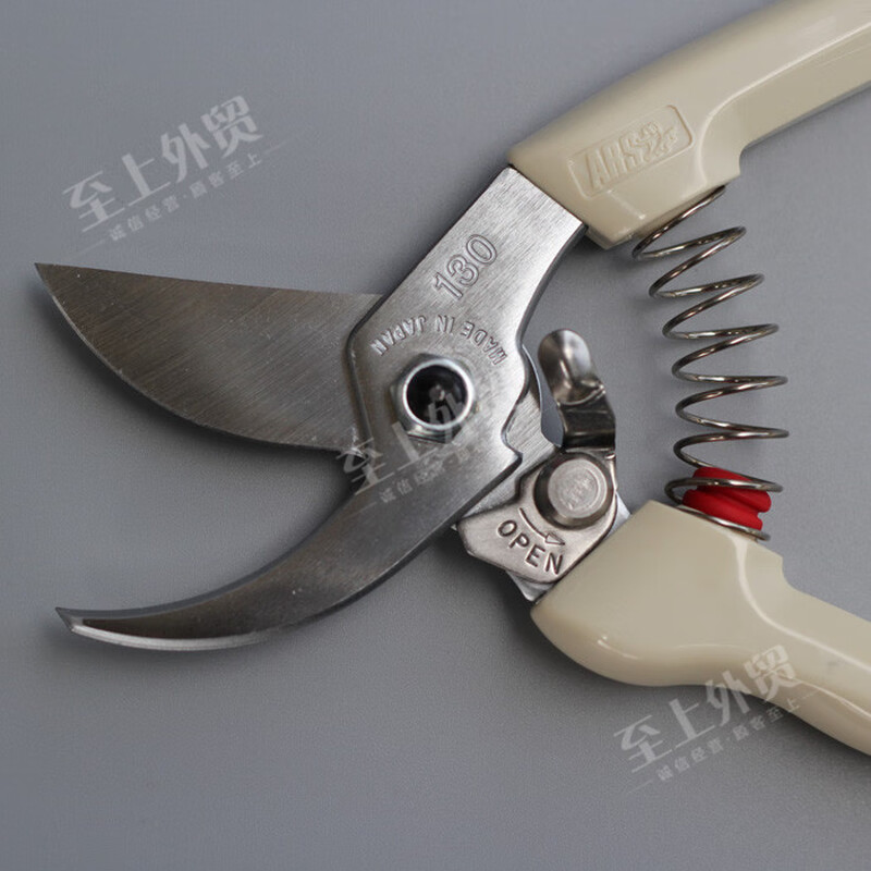 Alice (ARS) Alice pruning shears 130DX garden gardening scissors hand pruning fruit tree pruning shears package 3130DX ivory white + spring + love