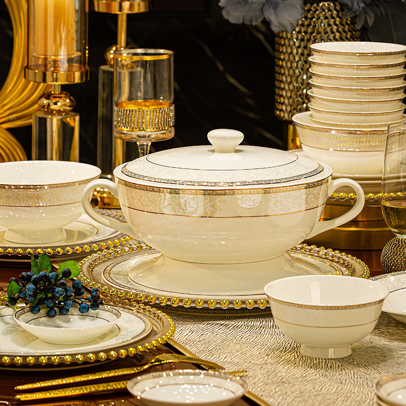 Jingqiu high temperature underglaze color bowl and plate set household European style Jingdezhen high-end bone china tableware complete set of bowl and plate set for housewarming underglaze color small qualification transfer 10 people suitcase 60 pieces