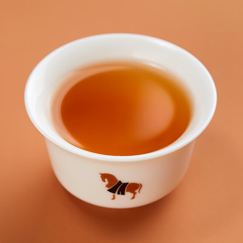 Bama Tea Black Tea Qianli Jiangshan Jinjunmei Special Grade 160g Porcelain Jar Gift Box Tea for Gifting