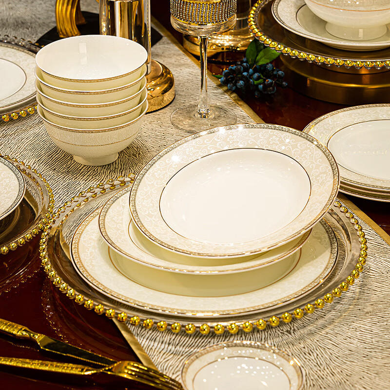 Jingqiu high temperature underglaze color bowl and plate set household European style Jingdezhen high-end bone china tableware complete set of bowl and plate set for housewarming underglaze color small qualification transfer 10 people suitcase 60 pieces