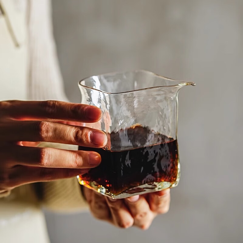 Chomu high borosilicate glass hand-brewed coffee sharing pot set hanging ear coffee pot special tasting cup tea set fair cup sharing cup 50ml * 2 pieces + sharing pot 320ml