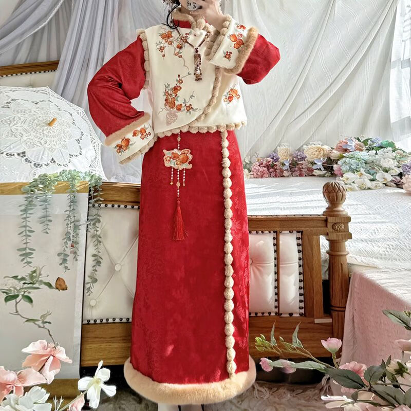 Pierre Cardin 2025 Winter Hanfu Women New Chinese Style Chinese New Year Clothes Plus Velvet Thickening Daily Winter Improved Cheongsam Vest Small Pomegranate Complete Set Free Pendant S