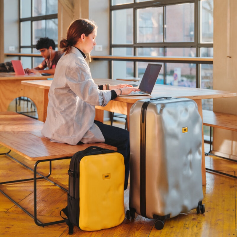 CRASH BAGGAGE Italian concave and convex luggage suitcase, boarding case, trolley case for men and women, silver 24 inches