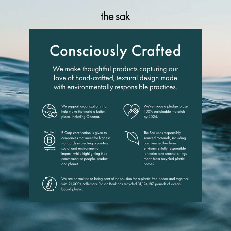 THE SAK Women's Medium Leather Wallet Zipper Multiple Card Slots Simple Fashion Daily Storage Black//White Medium