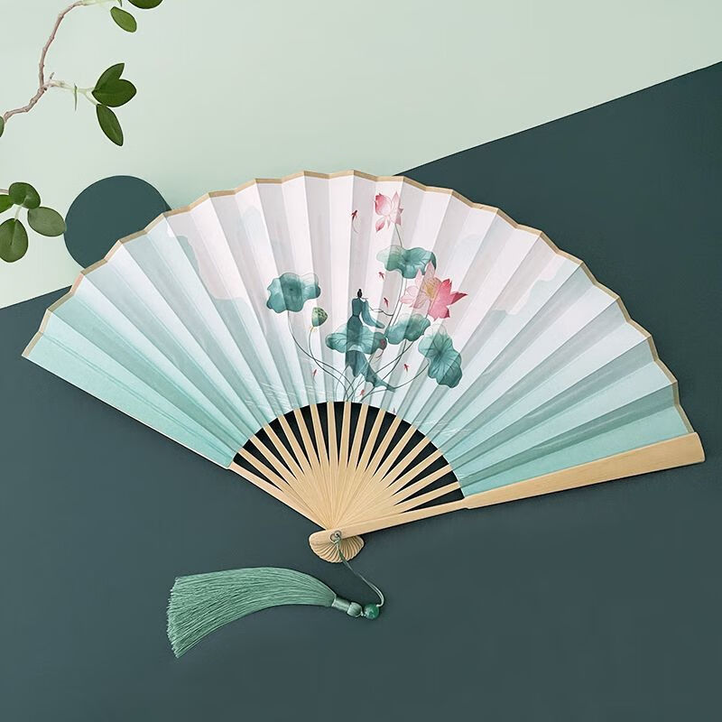 Chaosihui 8-inch folding fan Chinese style ancient style double-sided silk cloth 18 square men and women fresh folding fan Shangchunshan dance fan D3-3 mountain green original bone 8 inches