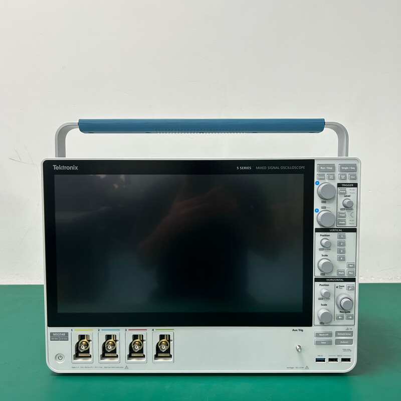 TEKTRONIX MSO54B oscilloscope 500MHz, 1GHz, 2GHz, sampling rate 6.25GSa/S
