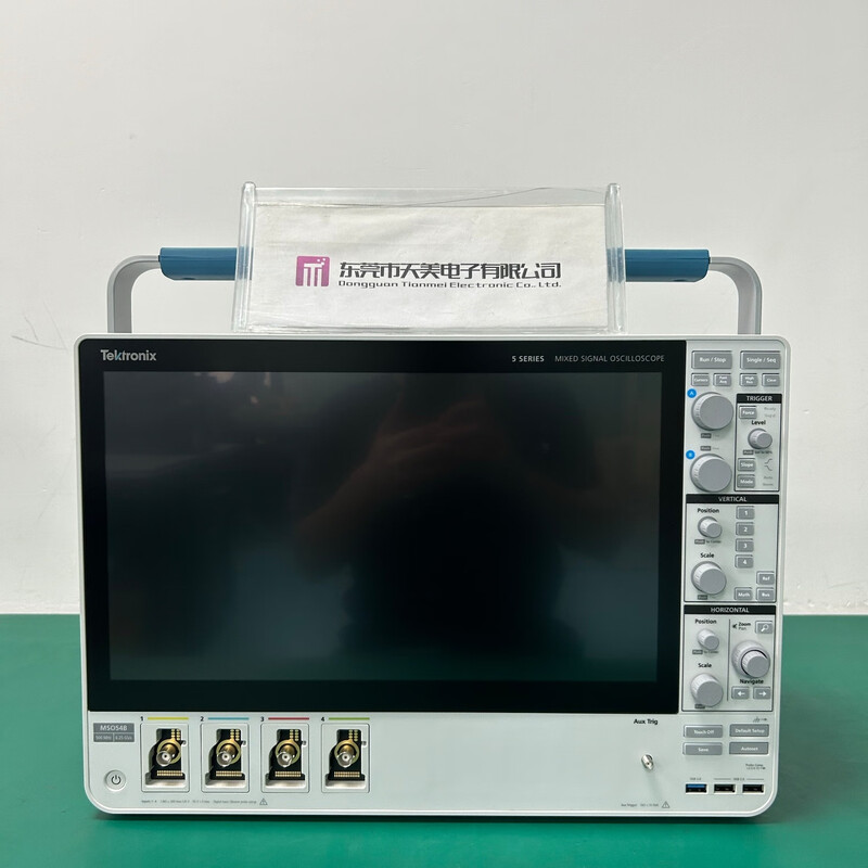 TEKTRONIX MSO54B oscilloscope 500MHz, 1GHz, 2GHz, sampling rate 6.25GSa/S