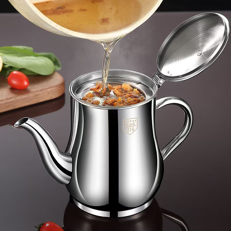 Stainless steel oil kettle with filter oil filter kettle leak-proof ounce kettle pouring oil bottle kitchen capacity 950ML