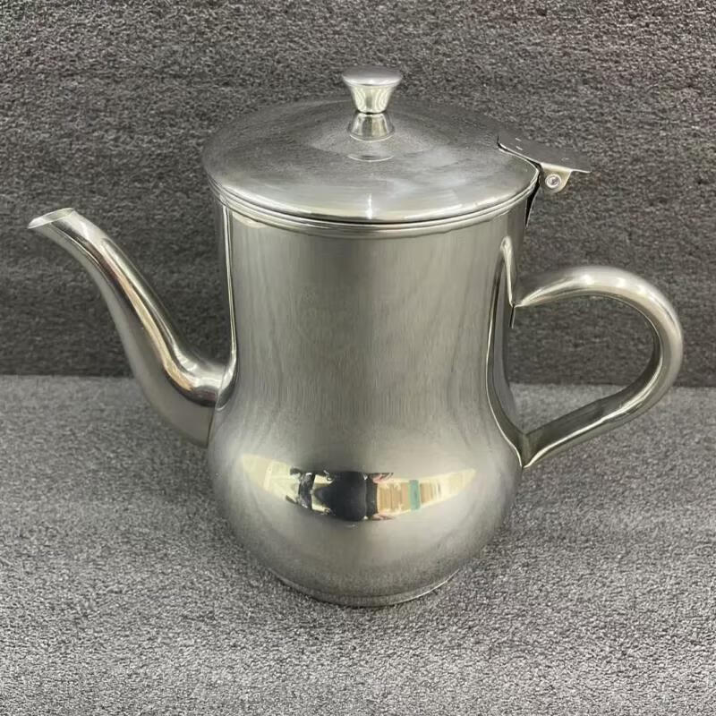 Stainless steel oil kettle with filter oil filter kettle leak-proof ounce kettle pouring oil bottle kitchen capacity 950ML