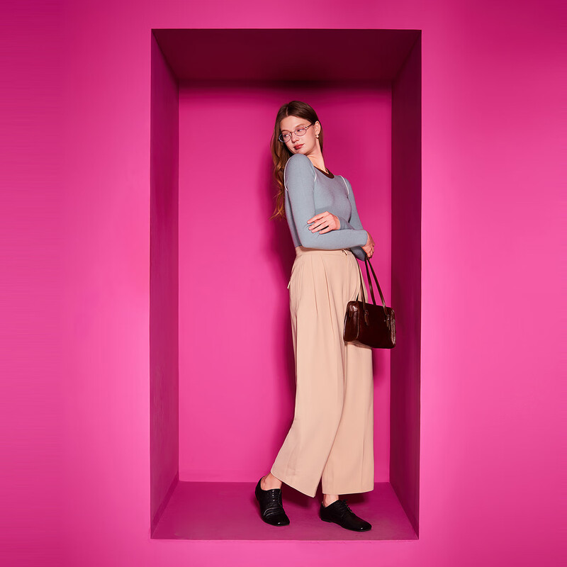 Juicy Couture Knitted Sweater Women's 2025 Autumn and Winter New Embroidered Contrast Color Slim Fit Bottoming Top Peacock Blue S