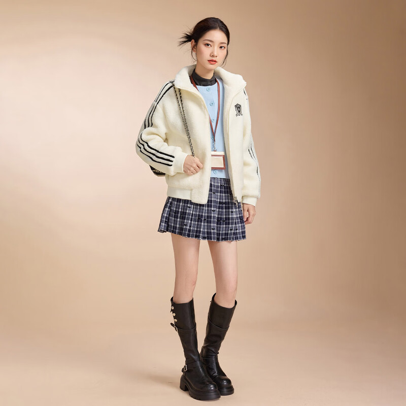 IEF/Aiyifu 2025 winter imitation sherpa short coat for women casual girl childish age-reducing plush top