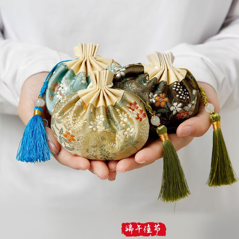 Dragon Boat Festival high-end brocade sachet antique sachet tassel sachet empty bag mosquito repellent car pendant Hanfu dark blue