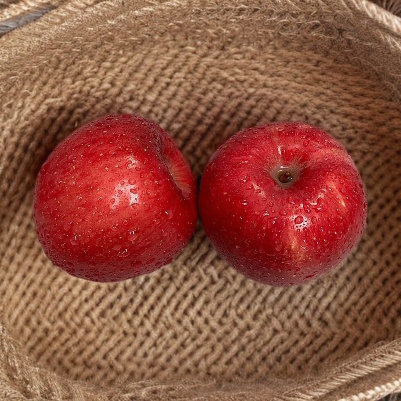 Shopkeeper Wang Yantai Fuji Apple Shandong Red Fuji Fresh Fruit 3/4.5 catties non-super large fruit 4.5 catties net weight single fruit 75-80mm
