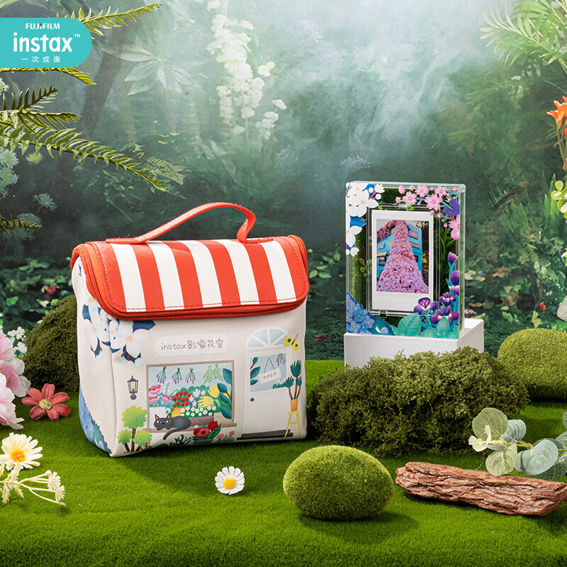 Fuji (FUJIFILM) mini 12 comes with a beauty instant camera package including photo paper, mini 7+/se/9/11/25/90/99 film camera upgraded version, Chinese Valentine's Day gift, hydrangea blue, image flower room set, package 1, standard + 10 pieces of photo paper + crystal case + basic version gift pack