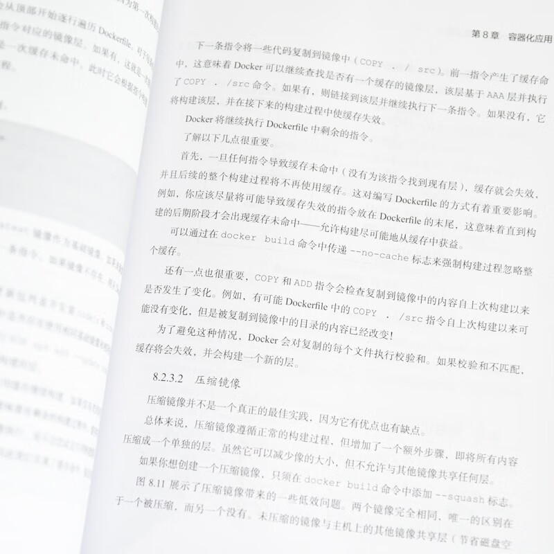 A simple introduction to Docker (2nd edition) Container Kubernetes microservices produced by Asynchronous Books