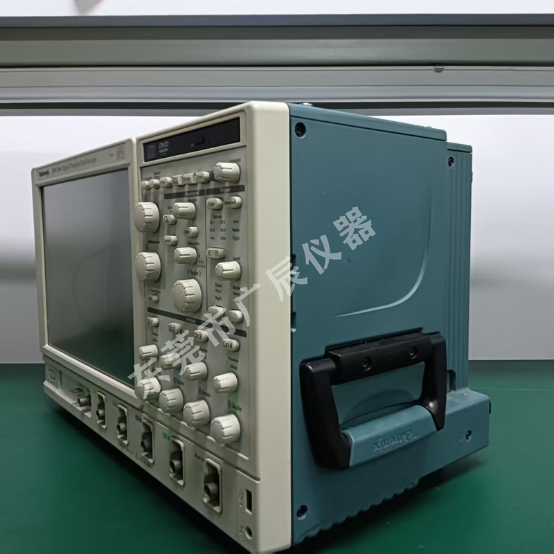 TEKTRONIXTektronixDPO7104 American Tektronix high-precision multi-functional digital phosphor oscilloscope 1GHz | 4 channels