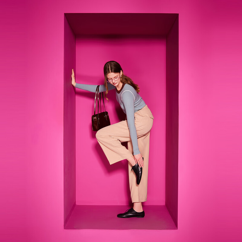 Juicy Couture Knitted Sweater Women's 2025 Autumn and Winter New Embroidered Contrast Color Slim Fit Bottoming Top Peacock Blue S