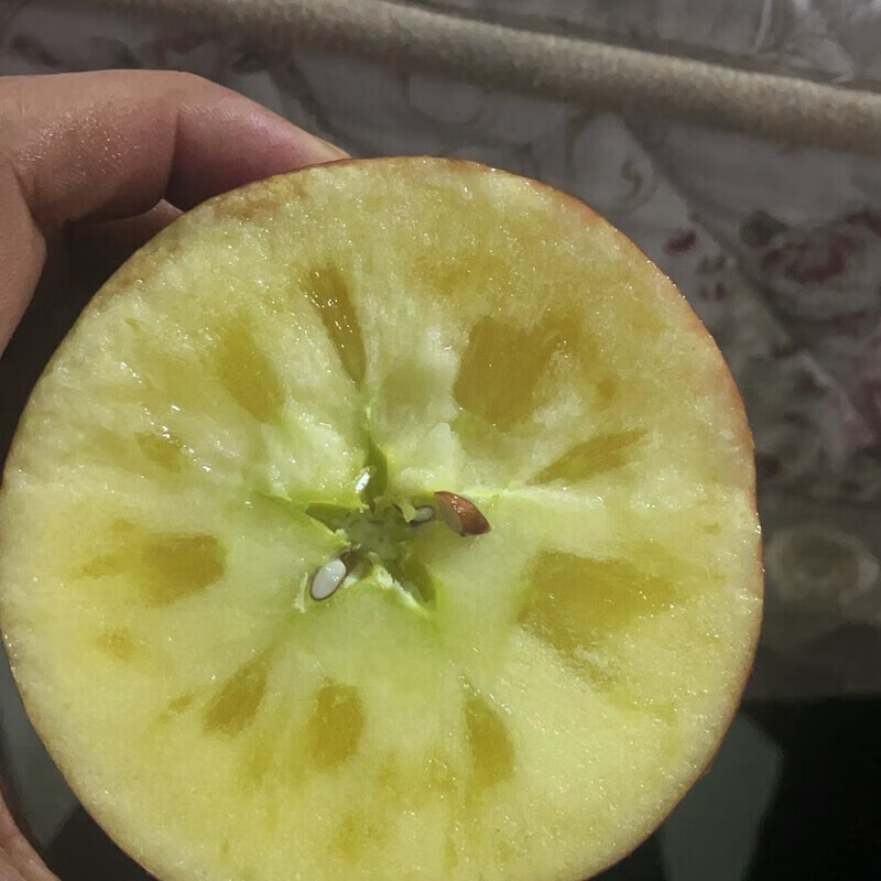 Jingxijia's authentic 25-year-old new fruit, Yunnan Zhaotong Rock Candy Chou Apple, seasonal fruit, freshly picked crispy and sweet wild Fuji apple, 2 pounds of medium-sized fruit in the whole box, fruit diameter 70-75, quality tasting