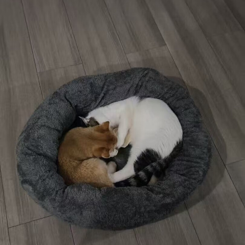 Petofstory cat kennel winter warm pet mat for large cats and dogs, round shape, available within 15 pounds, diameter 60cm