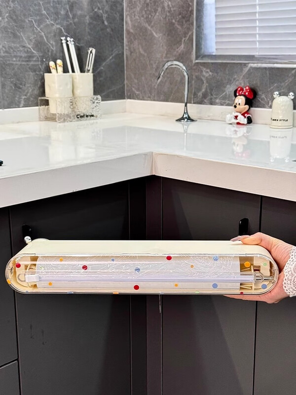 Tuojin imported quality suction cup cling film cutter from Germany, cute refrigerator kitchen tin foil household cling film cover special milk white 1 pack double suction cup / suitable for 99 cling film on the market