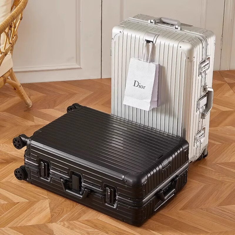 Diplomat all-aluminum magnesium alloy trolley case universal wheel silent men's and women's boarding case 20-inch combination lock travel suitcase titanium gold fashion style all-aluminum magnesium alloy material 30 inches scratch-resistant and wear-resistant material lifetime warranty