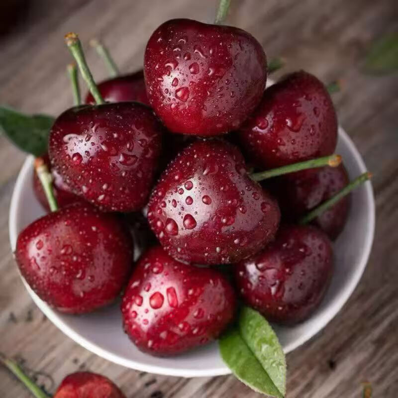 Fresh cherries, fresh, juicy and fruity, in-season large cherries 250g (net weight) large fruit J single fruit 26-28mm