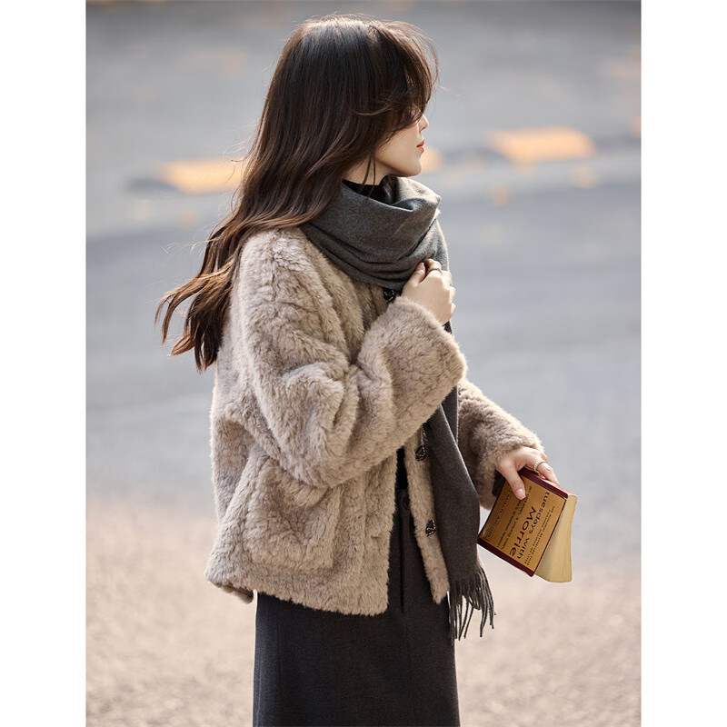 Xinfeiyu high-end warm and environmentally friendly fur 25 new winter style fashionable imitation fur plush short coat for women