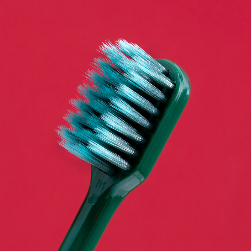 RAOYI soft-bristle toothbrush protects gums and prevents gum bleeding for adults. Top ten toothbrushes 4 pieces