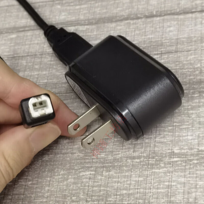 The initial concept is suitable for Faya square hole forklift scale Bluetooth express scale Diniu charging cable forklift scale adapter charger default