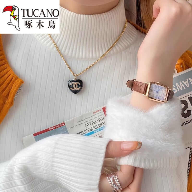 Woodpecker (TUCANO) bottoming shirt for women, which can be worn inside and outside, western style 2025 new thickened velvet half turtleneck sweater bottoming shirt for women, apricot, autumn and winter, thickened XL 120-135