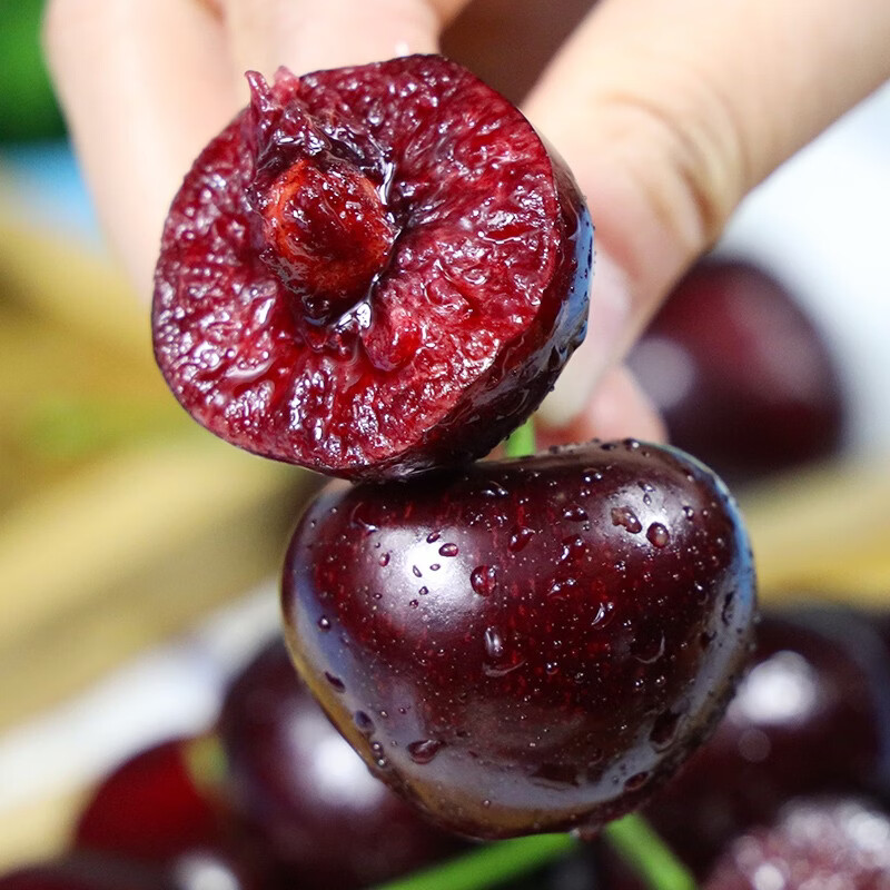 Tian Liangji Golden Diamond Grade Cherries JD - next-day delivery in many places. Domestic Dalian Meizao large cherries fresh fruit gift 5 pounds (net weight). The first choice for stocking up. Gift box | The most cost-effective Big Mac. 3JJJ grade. Single fruit 30-32mm (80% of the candidates)