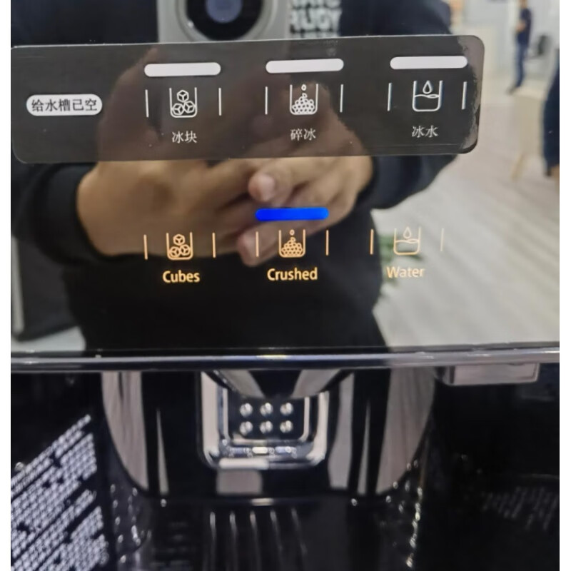 (Tail cargo machine) Hitachi/Hitachi R-SBS3200XC three-door air-cooled 569L imported refrigerator automatic ice making vacuum