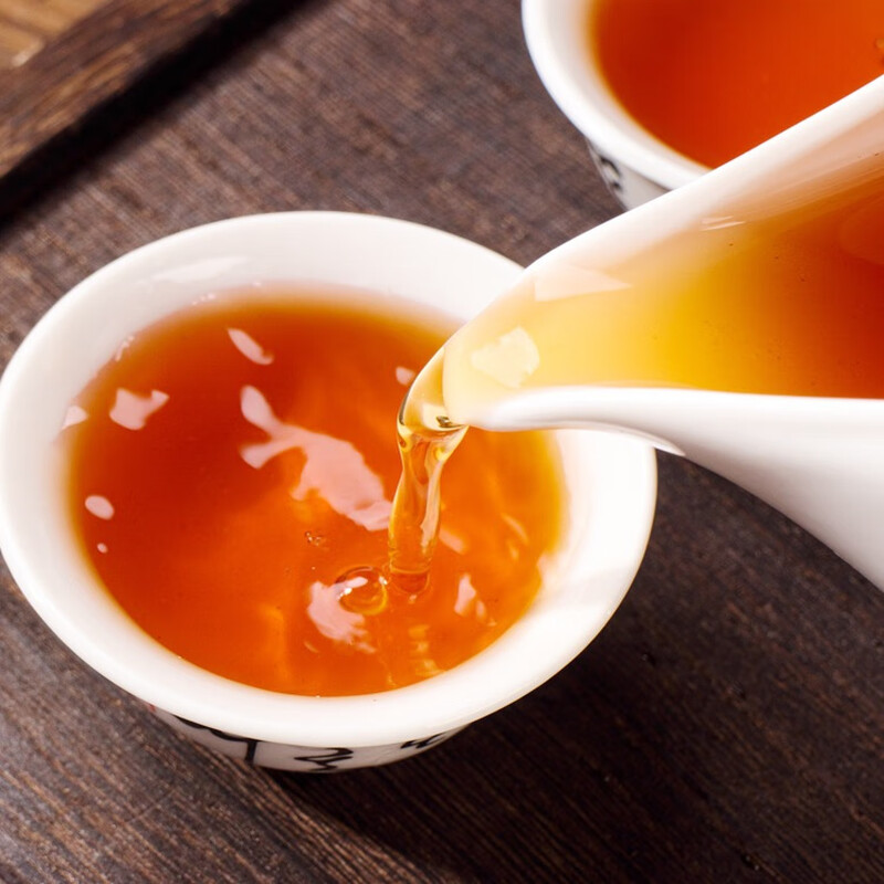 Bixi Chong black tea, Hunan Anhua Anhua barren mountain original leaf tea 6 years old hand-made wild golden flower Fu brick tea An Random delivery