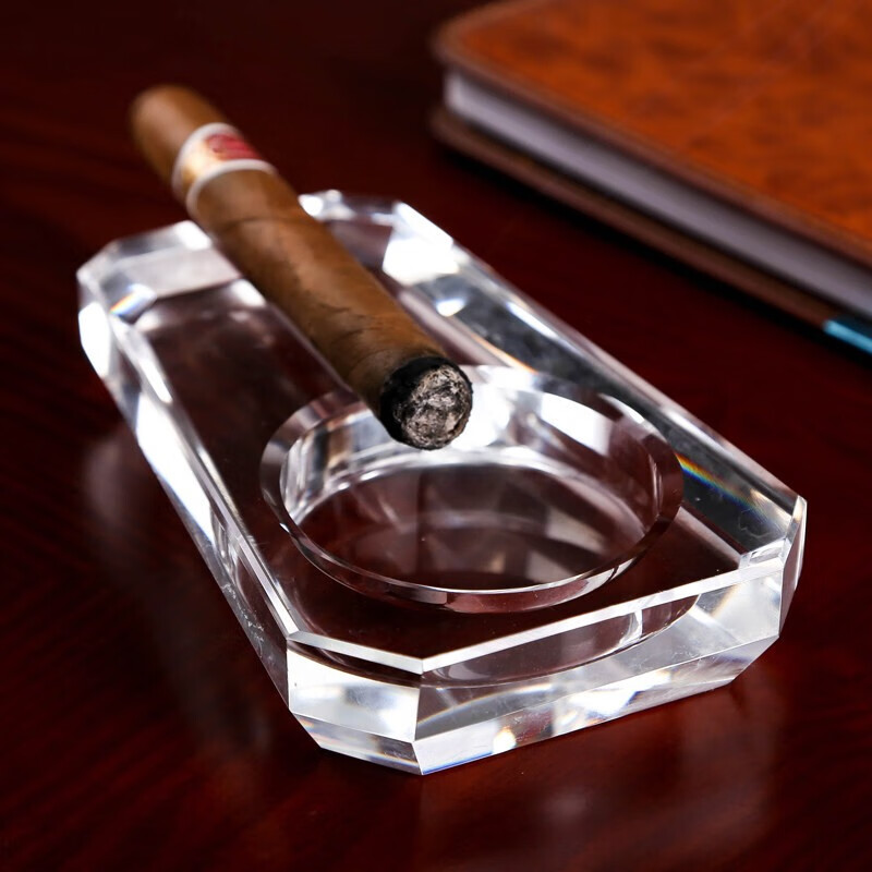 Molson Cigar Ashtray Personalized Creative Fashion Living Room Decoration KTV Artificial Crystal Glass Ashtray Cigar Ashtray