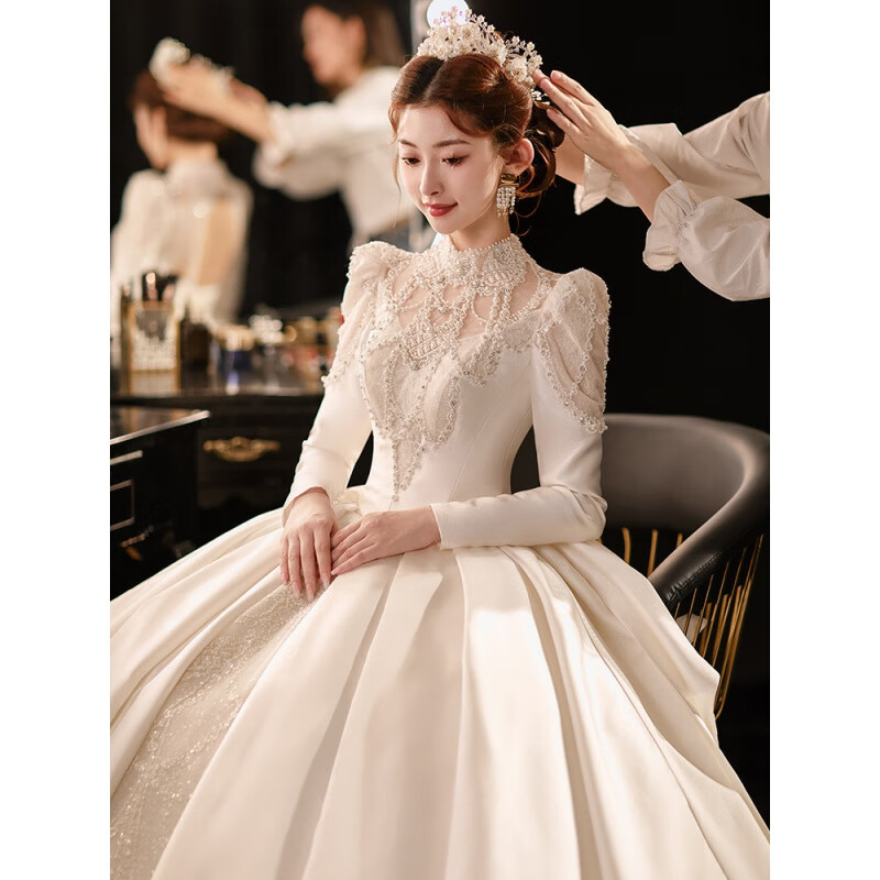 Long-sleeved main wedding dress 2023 new bride French retro palace style satin main yarn large tail autumn floor-length style M