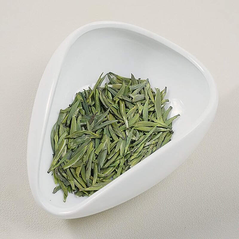 Emei Snow Bud New Tea Spring Tea Toucai Huixin 36g Green Tea Sichuan Mingqian Tea Self-Drinking Bag