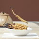 Yuanjiang Grass Cordyceps Sinensis Haute à altitude Nouveau boîte-cadeau séchée Cordyceps pour les produits secs, livrés aux dirigeants et aux aînés 4 bâtons / g 5 grammes [boîte-cadeau à l'entouanée]