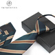 T / vingt-vingt costume rétro britannique Tie à la glissière sans nœud Men sans nœud Force Business College Style Silk vert à rayures paresseux [Tie + serviette de poche + clip de cravate] Ensemble 683