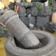 Shantou Lincun bluestone garlic mortar garlic masher stone mortar household manual old-fashioned stone nest natural stone garlic mash artifact mash pot medium black bluestone with greater hardness suitable for 2 to 4